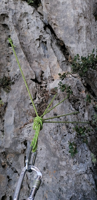 Hermanos de Aguja 500m 7b (6c/A1) Oeste del PuigCampana