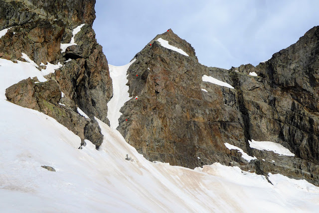 Balaitus por la Brecha Latour