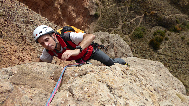 Peña Rueba Sendero Límite + Adamelo al Pisón. Riglos