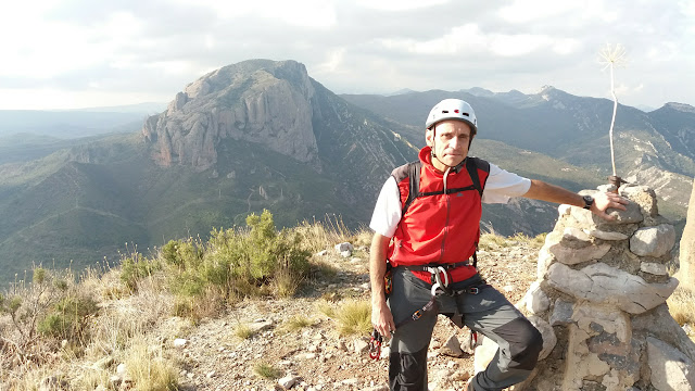 Peña Rueba Sendero Límite + Adamelo al Pisón. Riglos