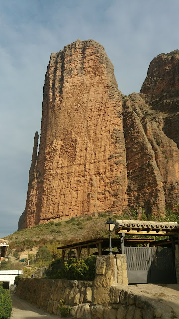 Peña Rueba Sendero Límite + Adamelo al Pisón. Riglos