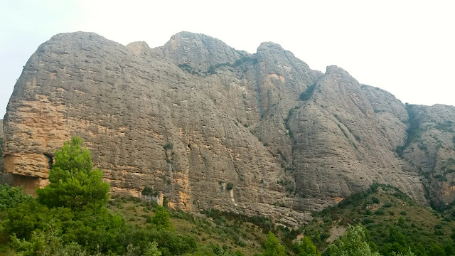 Peña Rueba Sendero Límite + Adamelo al Pisón. Riglos