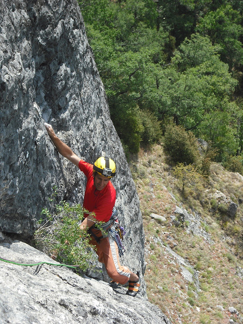 Diedro SAJUMA en Escarrilla y Rapún en Sabiñánigo. Deportiva en el Valle de Tena y Canfranc