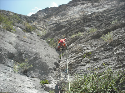 Diedro SAJUMA en Escarrilla y Rapún en Sabiñánigo. Deportiva en el Valle de Tena y Canfranc