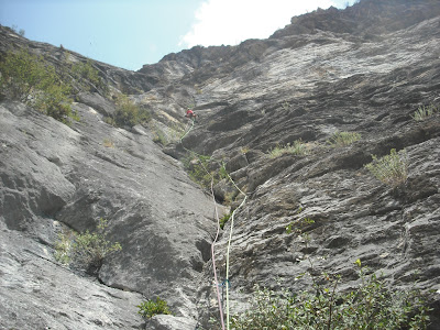 Diedro SAJUMA en Escarrilla y Rapún en Sabiñánigo. Deportiva en el Valle de Tena y Canfranc