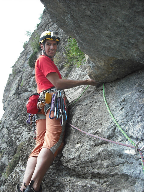 Diedro SAJUMA en Escarrilla y Rapún en Sabiñánigo. Deportiva en el Valle de Tena y Canfranc