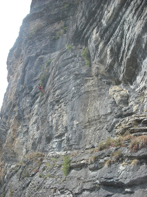 Diedro SAJUMA en Escarrilla y Rapún en Sabiñánigo. Deportiva en el Valle de Tena y Canfranc