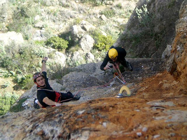Esperó Takoestrópic, Sant llorenç de Montgai - 100 m. 6c (6a+ obl.)
