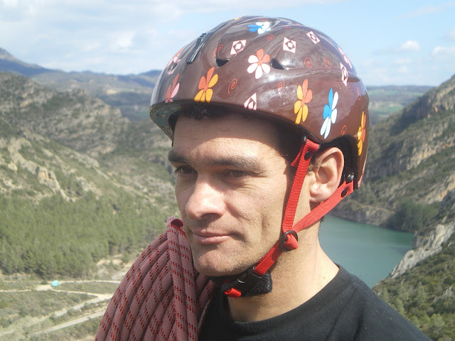 Esperó Takoestrópic, Sant llorenç de Montgai - 100 m. 6c (6a+ obl.)