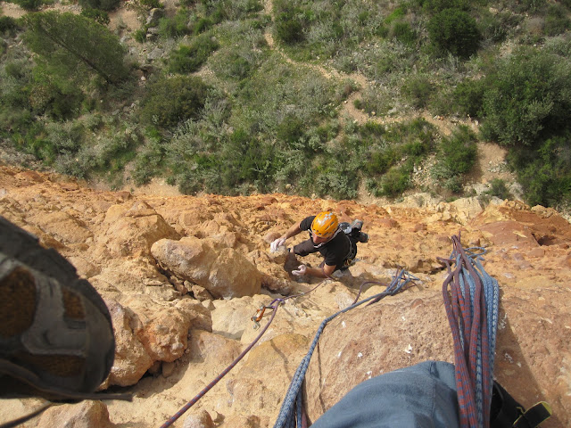 Directa al cilindro (6b), Cachachines (6c) y Autopista al infierno (6c). Sant LLorenç de Montgai