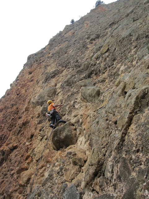 Directa al cilindro (6b), Cachachines (6c) y Autopista al infierno (6c). Sant LLorenç de Montgai