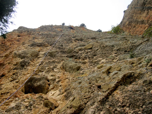 Directa al cilindro (6b), Cachachines (6c) y Autopista al infierno (6c). Sant LLorenç de Montgai