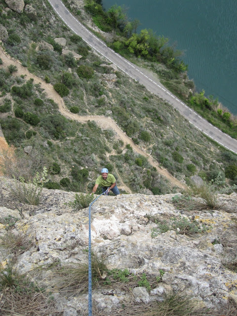 Directa al cilindro (6b), Cachachines (6c) y Autopista al infierno (6c). Sant LLorenç de Montgai