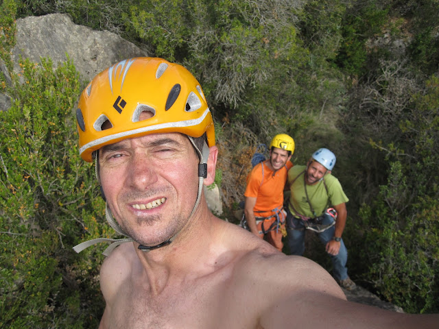 Directa al cilindro (6b), Cachachines (6c) y Autopista al infierno (6c). Sant LLorenç de Montgai
