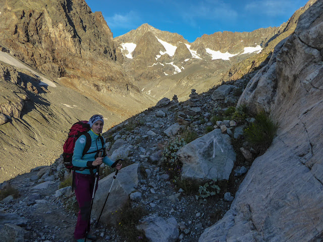 Ventre a Terre 400m/6a,  Aiguille de Sialouze, cara suroeste. Ecrins