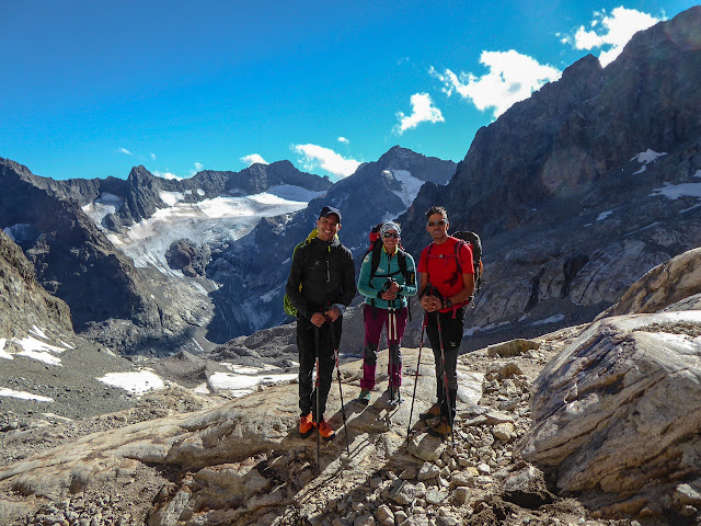 Ventre a Terre 400m/6a,  Aiguille de Sialouze, cara suroeste. Ecrins
