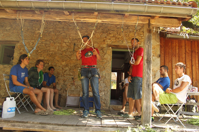 Fhara-Kiri y Luxe. Stage Escalada FMM-EMAM. 4/5