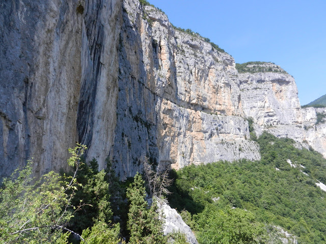 Fhara-Kiri y Luxe. Stage Escalada FMM-EMAM. 4/5