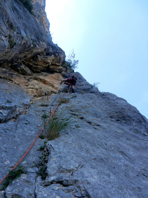 Fhara-Kiri y Luxe. Stage Escalada FMM-EMAM. 4/5