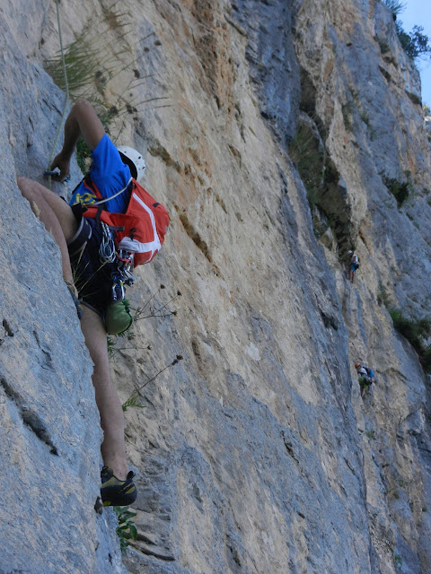 Fhara-Kiri y Luxe. Stage Escalada FMM-EMAM. 4/5