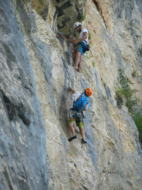 Fhara-Kiri y Luxe. Stage Escalada FMM-EMAM. 4/5