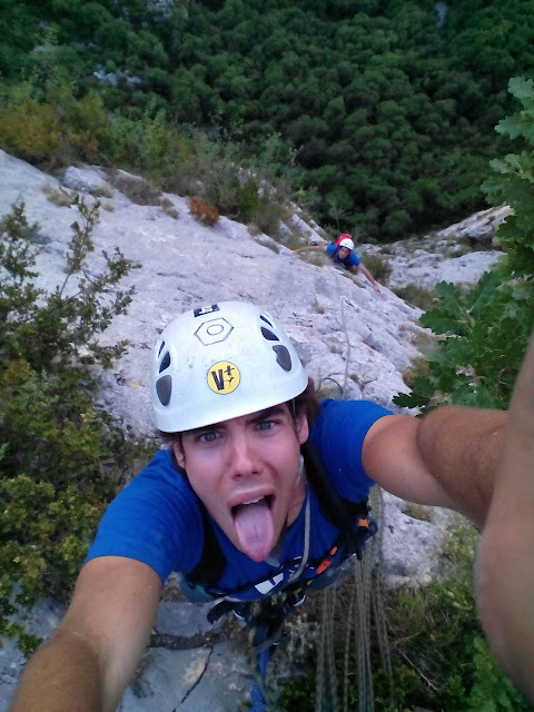Fhara-Kiri y Luxe. Stage Escalada FMM-EMAM. 4/5