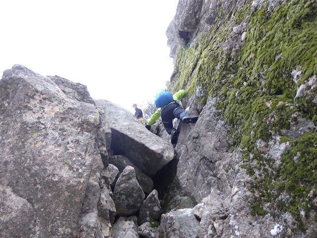 Curso de montañismo avanzado en la Sierra de la Cabrera