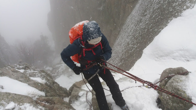 Curso de montañismo avanzado en la Sierra de la Cabrera