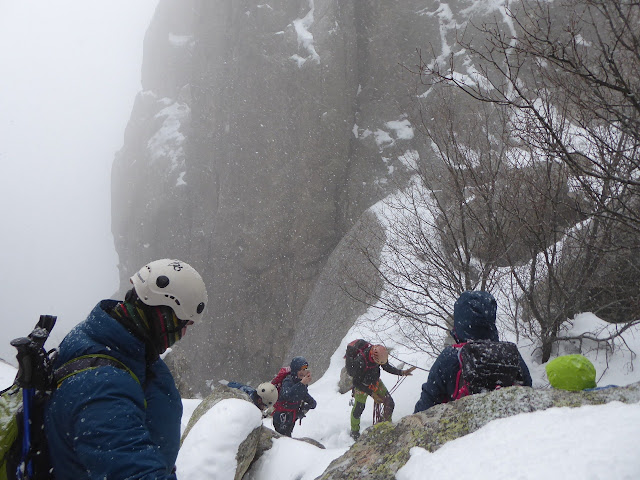 Curso de montañismo avanzado en la Sierra de la Cabrera