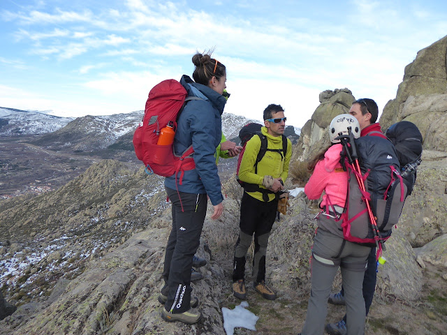 Curso de montañismo avanzado en la Sierra de la Cabrera