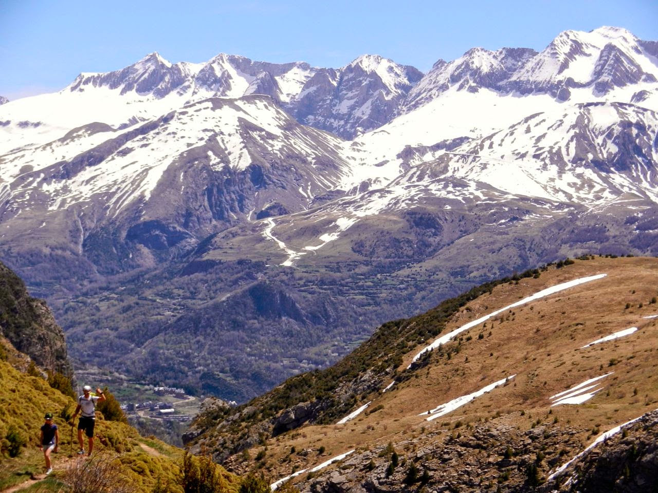 Pico Bazias desde el Balneario de Panticosa