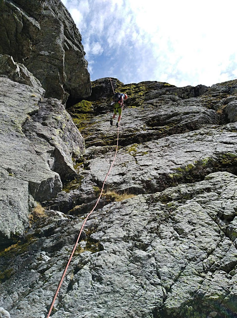 Espolón SW - Berroqueras Galayos - 410m / Vº
