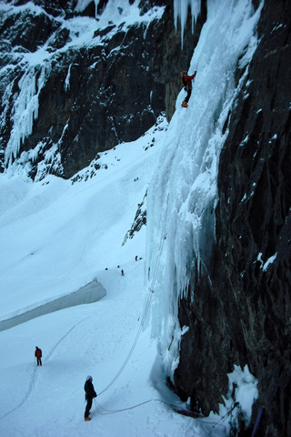 Xosé "maestro del Hielo". Gavarnie: Ice Fall + Fluido + Thanatos.