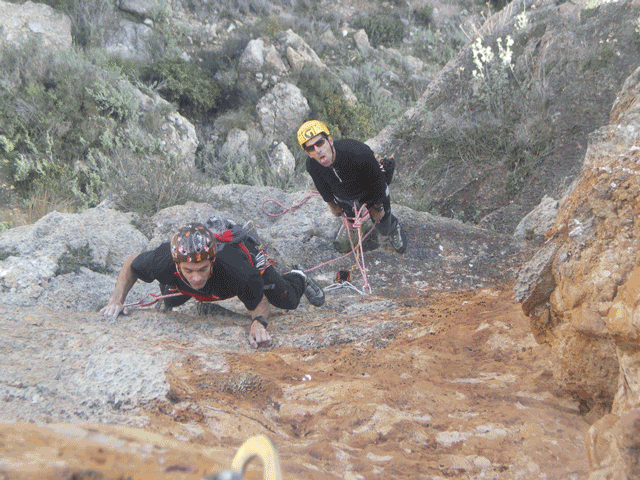 Esperó Takoestrópic, Sant llorenç de Montgai - 100 m. 6c (6a+ obl.)