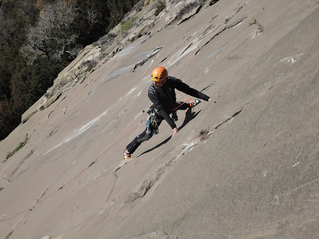 Areneska 120m 6a+/A0 + Coco y Alicates. ARGUIS. Pared de Bones.