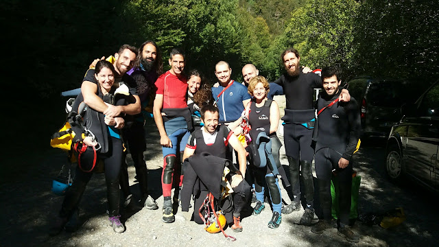 Barrancos + Ferrata y Escalada en los Pirineos. R&P - The Climb