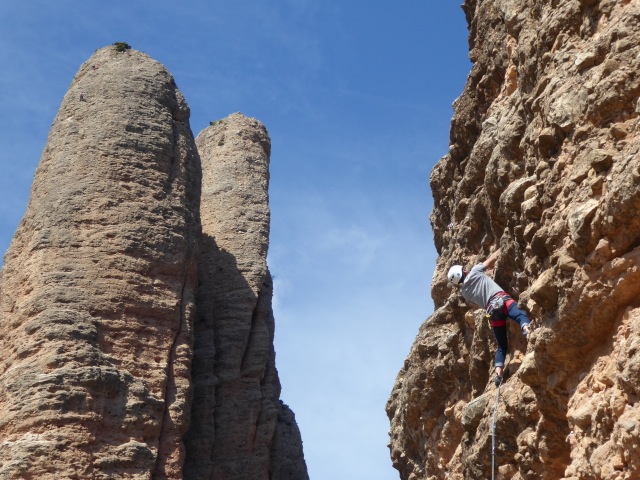 Barrancos + Ferrata y Escalada en los Pirineos. R&P - The Climb