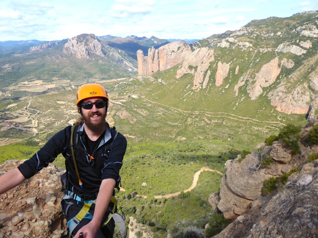 Barrancos + Ferrata y Escalada en los Pirineos. R&P - The Climb