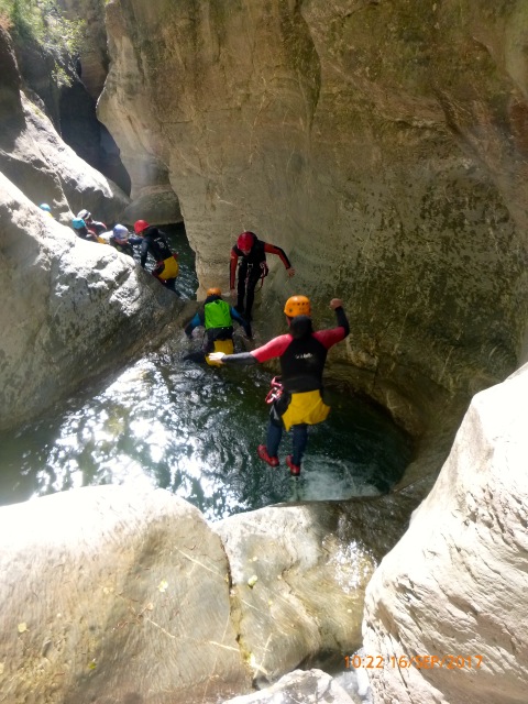 Barrancos + Ferrata y Escalada en los Pirineos. R&P - The Climb
