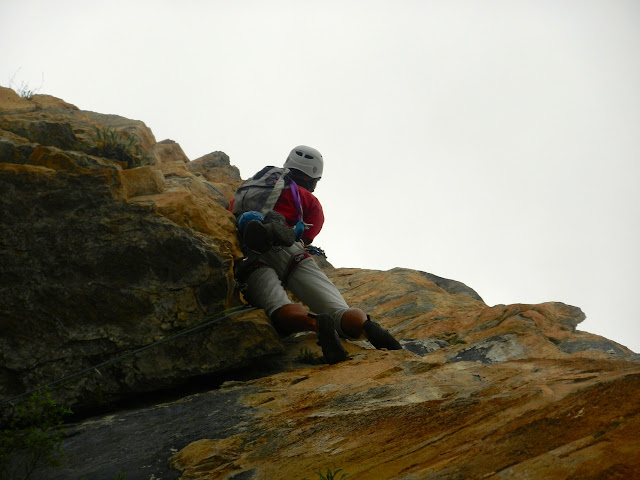 Brujas-Francoespañola, 430m MD+ (6b+/6a oblig.)