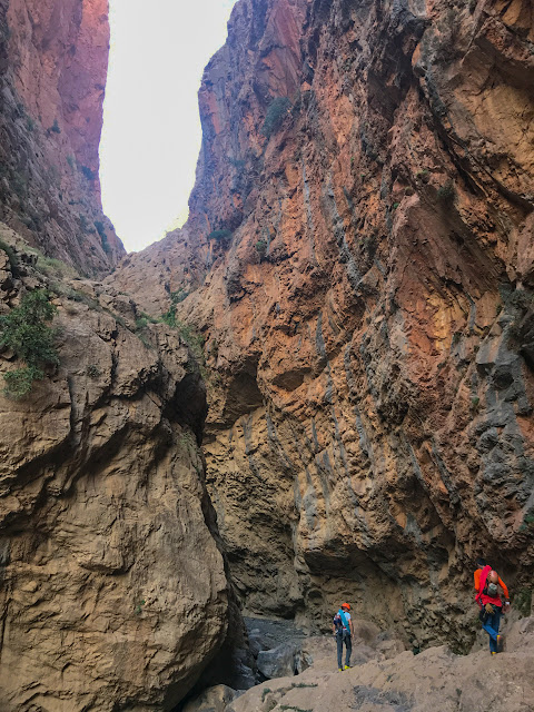 Canyon Apache y La lumiere . Taghia 2 de 5