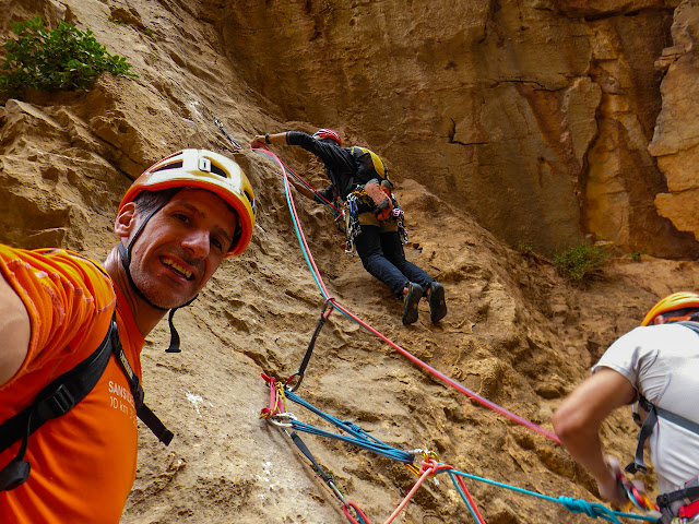 Canyon Apache y La lumiere . Taghia 2 de 5