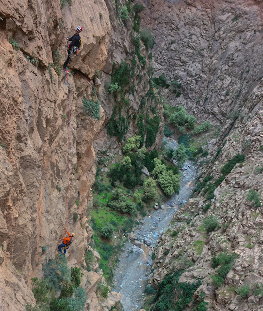 Canyon Apache y La lumiere . Taghia 2 de 5