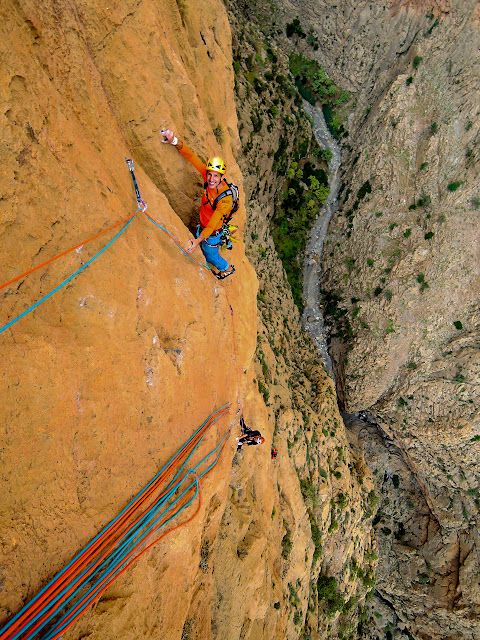 Canyon Apache y La lumiere . Taghia 2 de 5