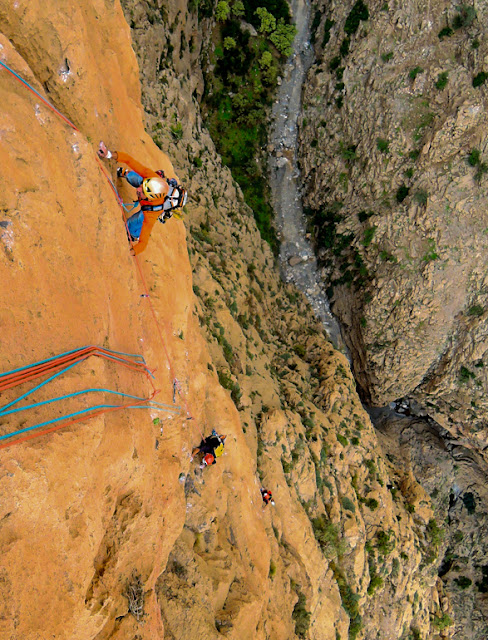Canyon Apache y La lumiere . Taghia 2 de 5