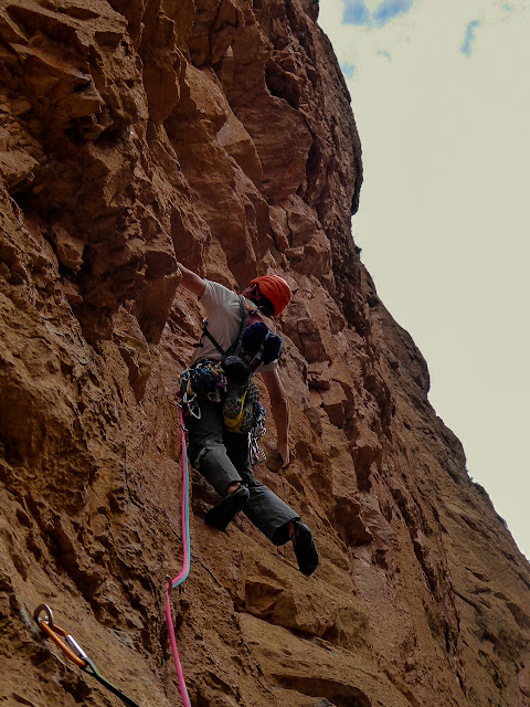 Canyon Apache y La lumiere . Taghia 2 de 5