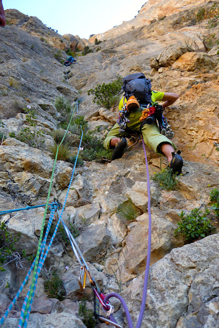 Diedro Gris Montrebei Cataluña, 430m V+/6a