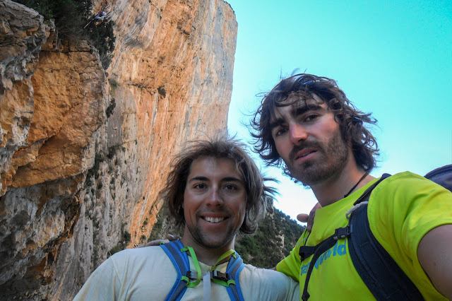 Diedro Gris Montrebei Cataluña, 430m V+/6a