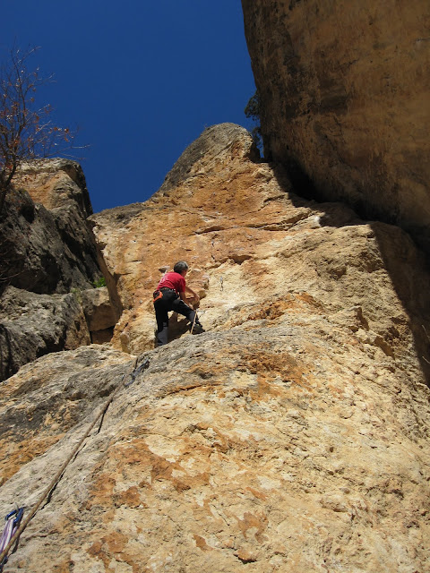 Entrepeñas. Piel Roja 7a y Flechazo 7b