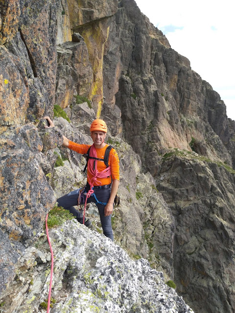 Escalada de las 4 puntas al Midi d`Ossau